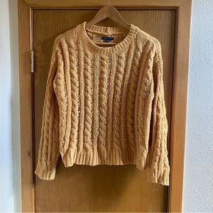AMERICAN EAGLE OUTFITTERS 🦅 Super Soft Cozy Mustard Yellow Knit Sweater - S